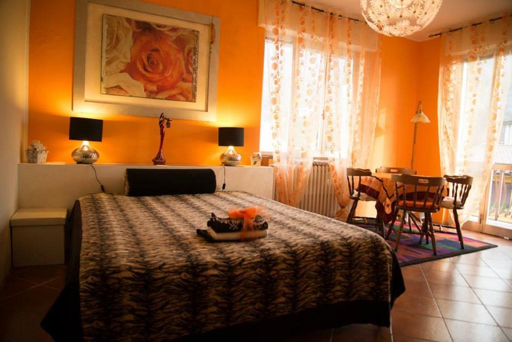 B&B Il Giardino Delle Fate Lecco Oda fotoğraf